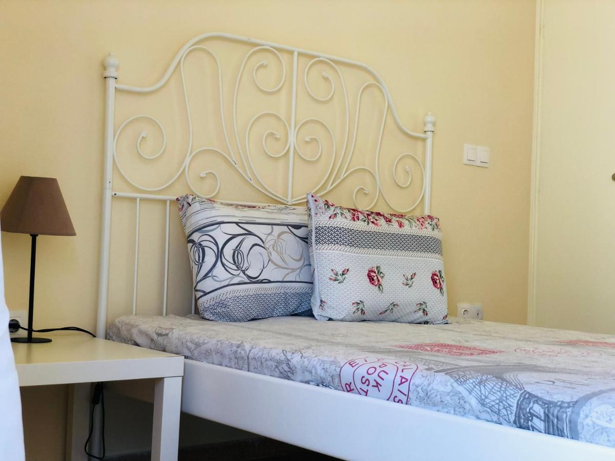 Blue Air Apartment 1Minute From Sea, 15 Min From The Airport Artemis City Center Exteriér fotografie